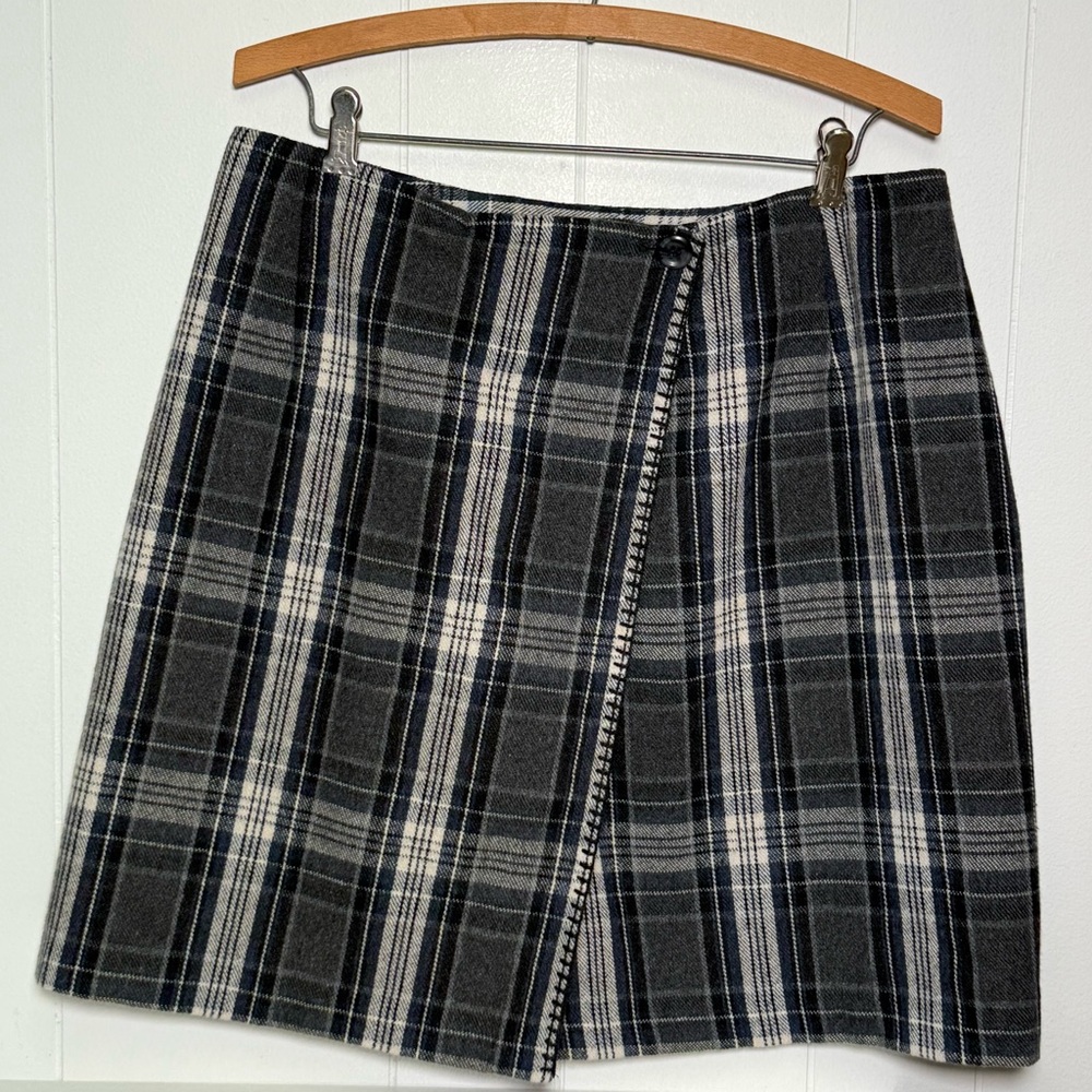 Vintage Tailor B. Moss Wool & Silk Blend Gray Plaid Wrap Skirt Size 8 Mini Skirt